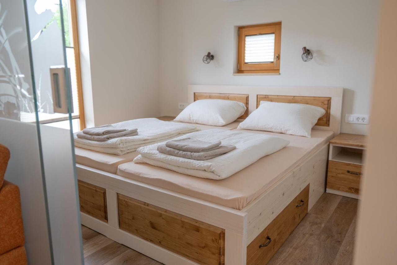 Holiday Home Virida, App Leopold III Ivancna Gorica Exterior photo
